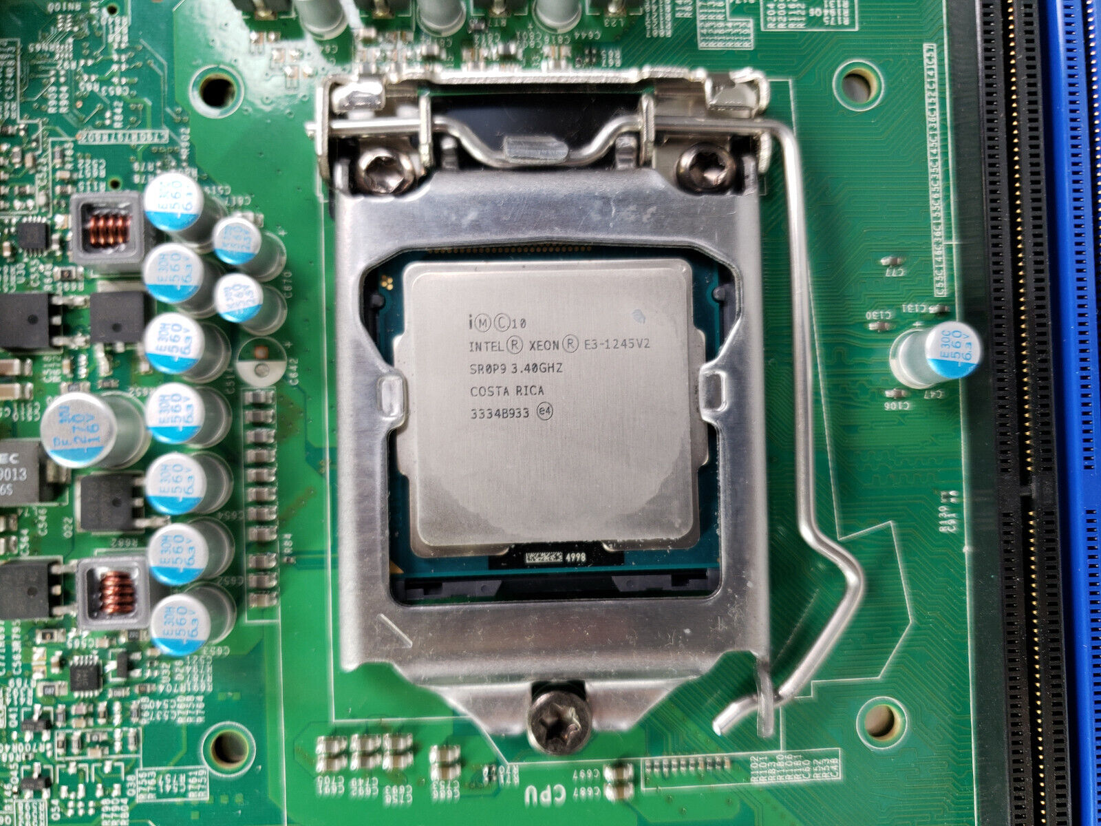 【送ネコポス360円】INTEL Xeon E3-1245V2 SR0P9 /3.4GHZ /FCLGA1155